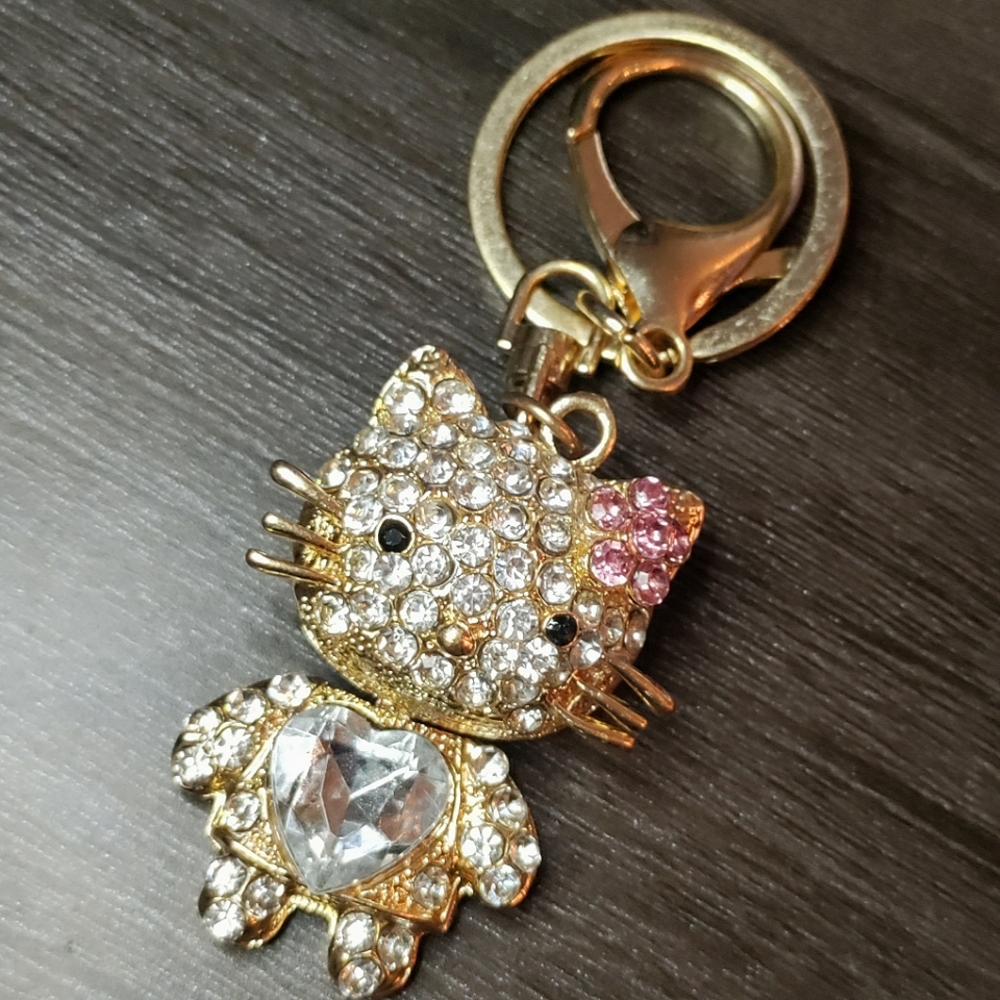Hello Kitty Gold and Rhinestone Hearts Keychain FREE SHIPPING!